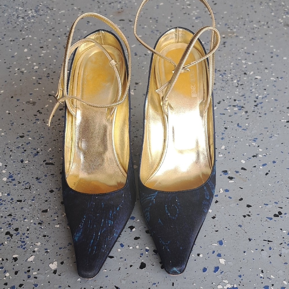 Elegant Black and Gold Women's Heels